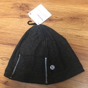 NWT Lululemon Run it Out Toque Hat Cap Olive/Black